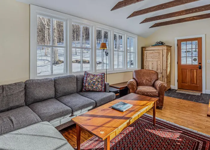 Historic Charm Located On The River - Rustic Chic