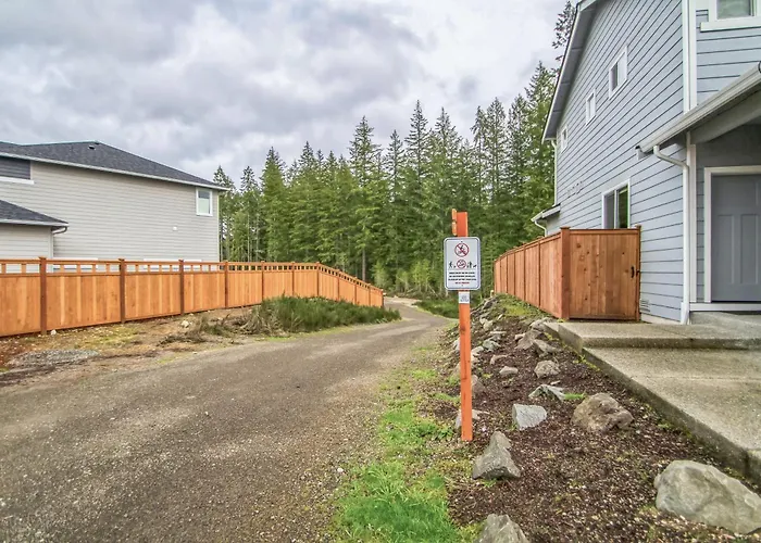 Cozy Private 1Br Suite With Trails And Views, Port Orchard