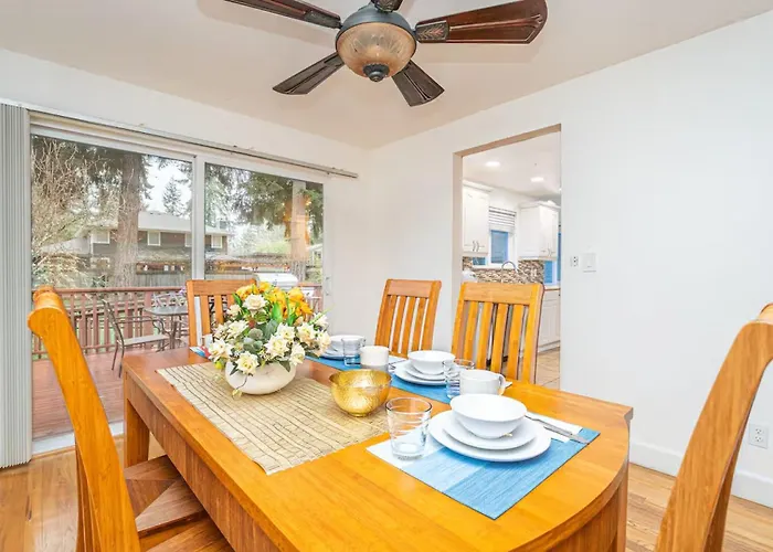 Mercer Island Boutique Stay