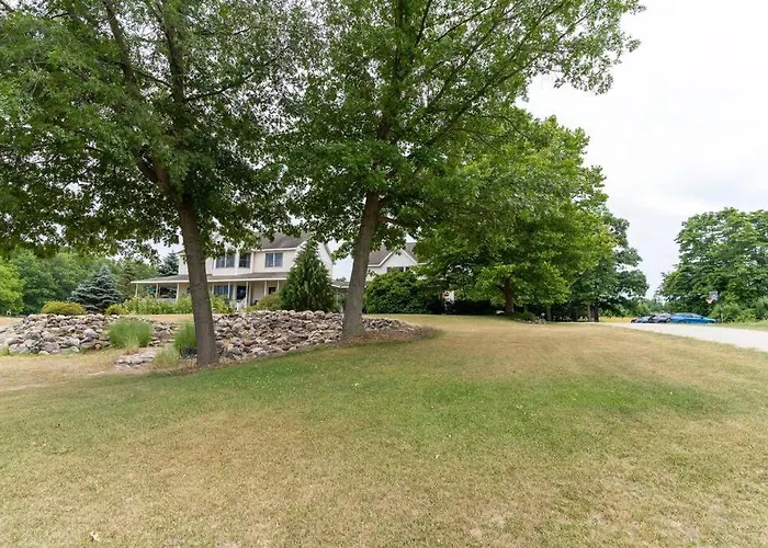 Secluded & Quiet On The Beautiful Kalamazoo River - Saugatuck-Douglas-Fennville