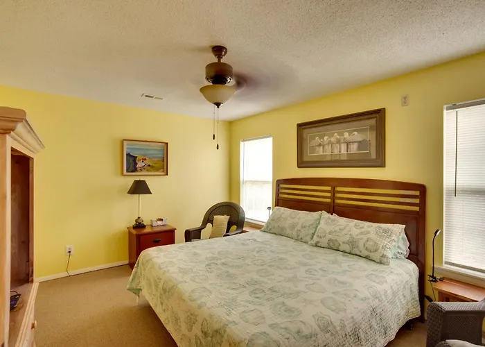 Downtown Home W/ Yard & Bbq - 6 Mi To Downtown!