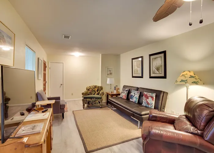 Downtown Home W/ Yard & Bbq - 6 Mi To Downtown!