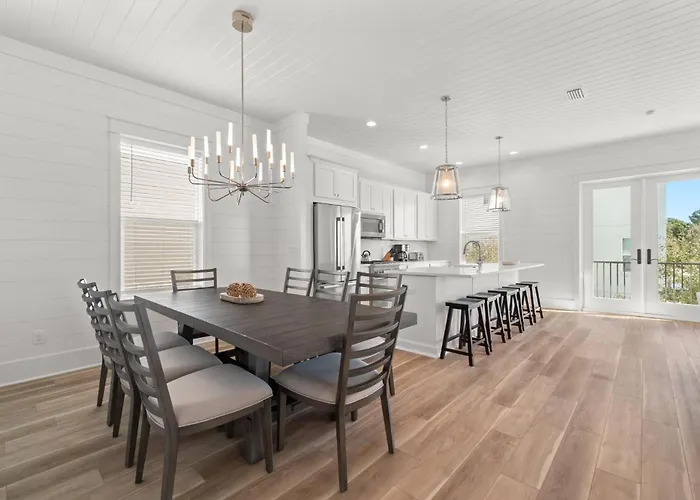 Tidal Time Estate With Game Room And Lsv