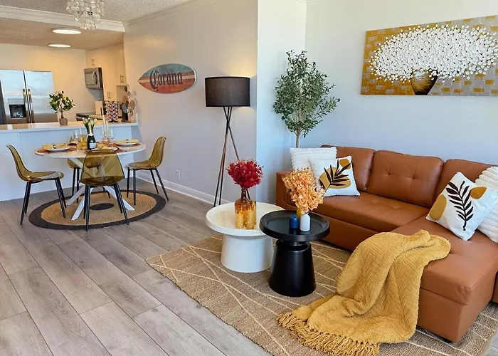 Oceanfront 2 Bedroom W Pool & Parking 234
