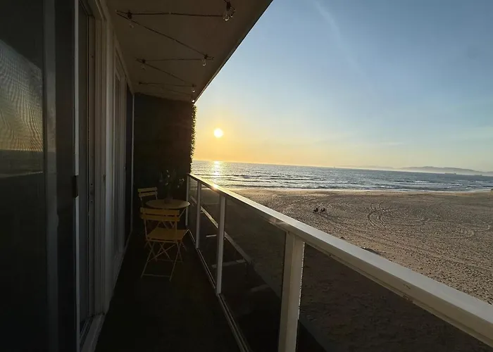 Oceanfront 2 Bedroom W Pool & Parking 234