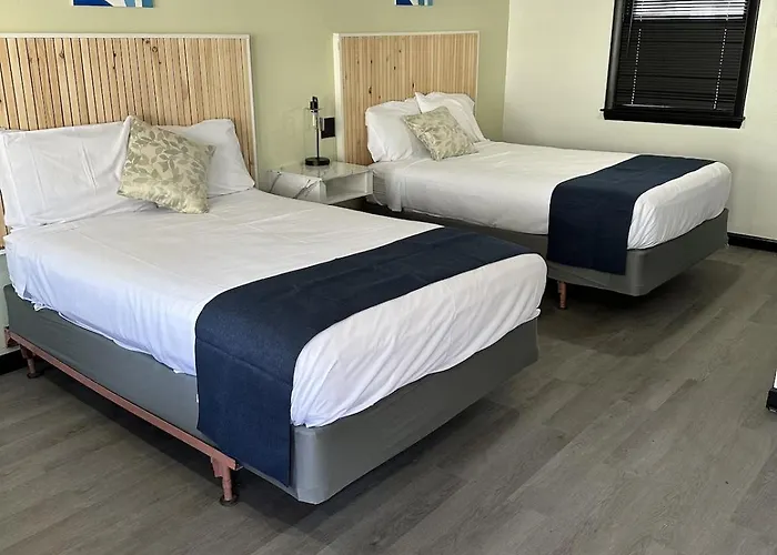 Harborside Suites
