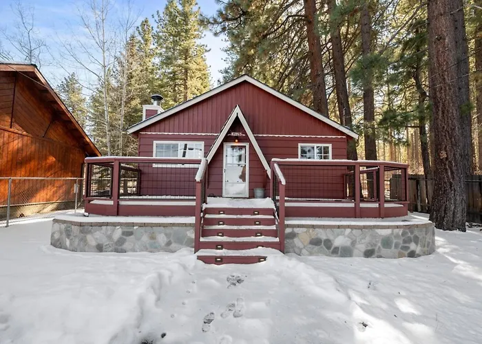 Blue Skies- Modern Cabin Near Slopes W Fireplace