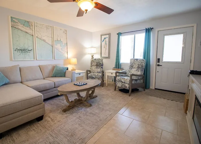 Double Take! Renovated Vacation Home