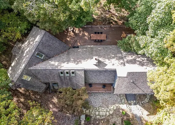 Exclusive Wooded Chalet W Magnificent River Views