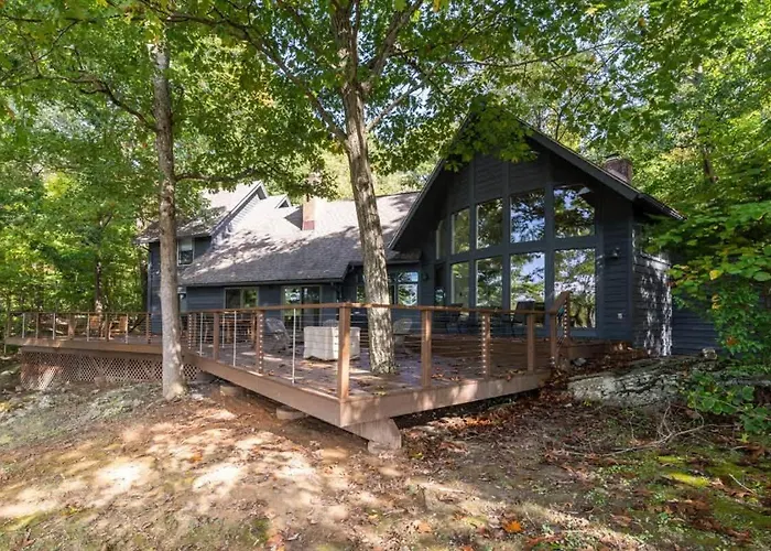 Exclusive Wooded Chalet W Magnificent River Views