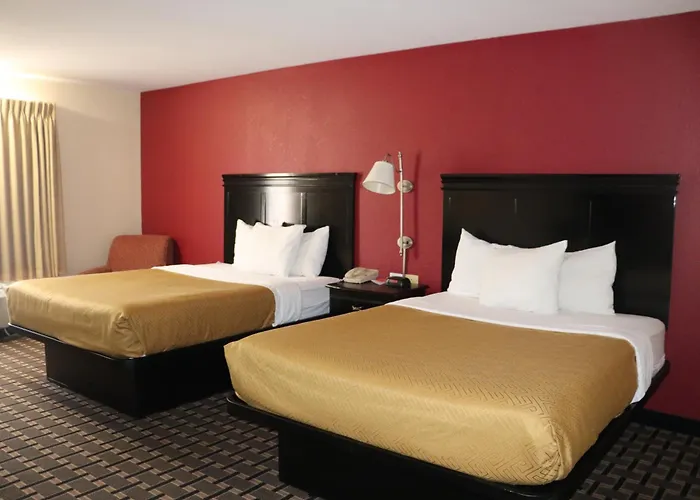 Econo Lodge Inn & Suites Wisconsin Dells