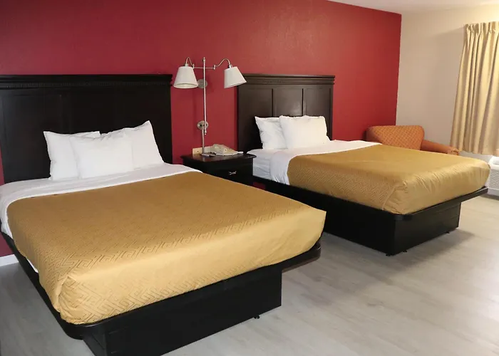 Econo Lodge Inn & Suites Wisconsin Dells