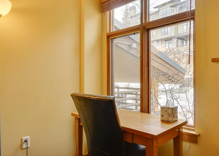 Ski-In/Ski-Out Studio At Sundial Lodge W/ Hot Tub!