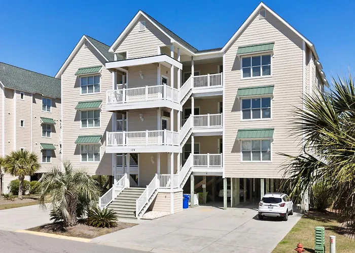 Oceanview 4Br/4Ba Condo, Steps To Beach/Pool