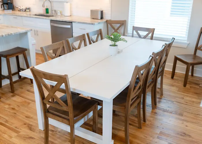 Be A Nomad - 4 Bedroom Jacksonville Beach - Sleeps 10 - Walk To The Pier