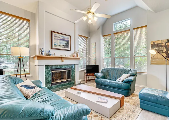 Hot Tub, Fire Pit: Retreat In The Woodlands!