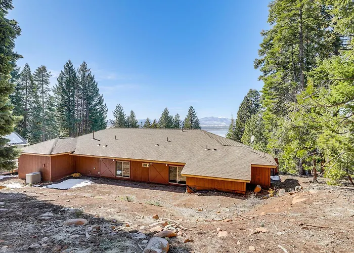 Fire Pit + Views: Serene Lake Almanor Retreat