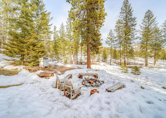 'Chelan Mountain Retreat' Chalet W/ Fire Pit!