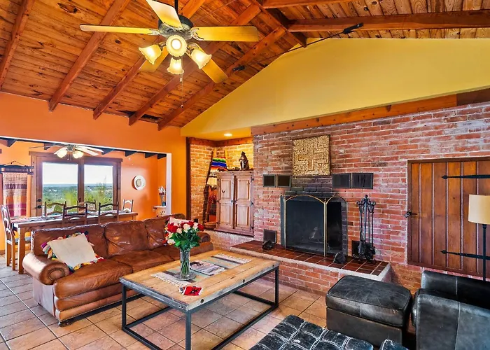 Legendary 3 Bedroom Estate With Pool & Hot Tub!