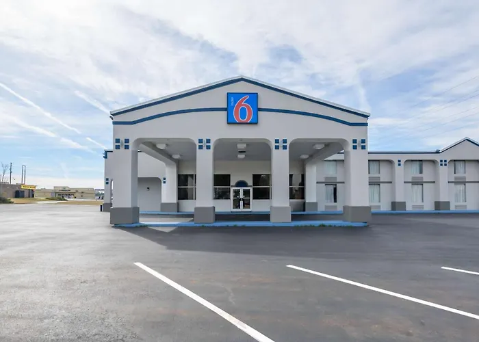 Motel 6 Forsyth, Ga Tift College