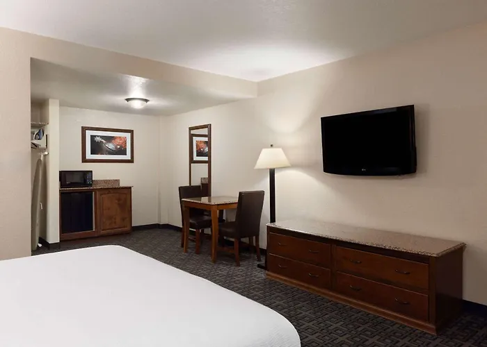Ramada By Wyndham Elko Hotel At Stockmen'S Casino