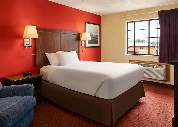 Baymont By Wyndham Cedar Rapids