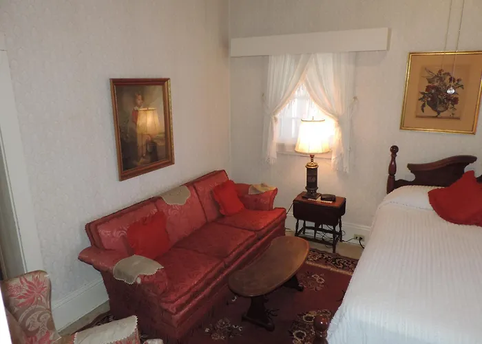 Franklin Terrace Bed And Breakfast