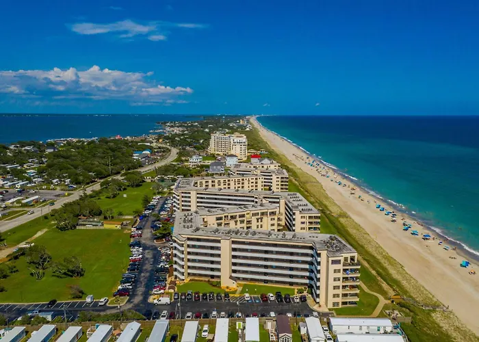 Seabatical-Oceanfront -Pools ,Hot Tub, Sauna #203