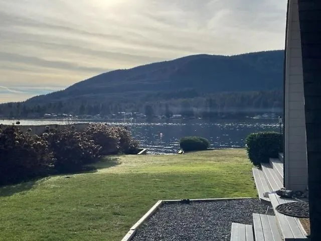 Lake Samish Cozy Getaway
