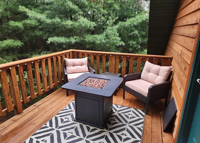Loft In The Pines