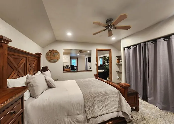 Loft In The Pines