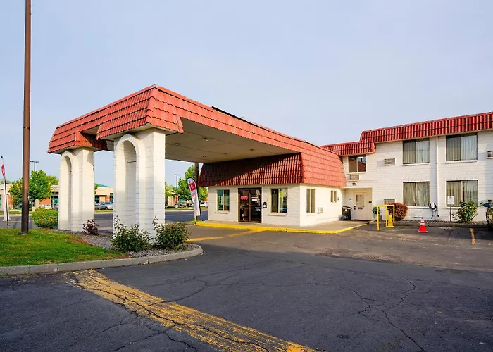Hermiston Inn & Suites