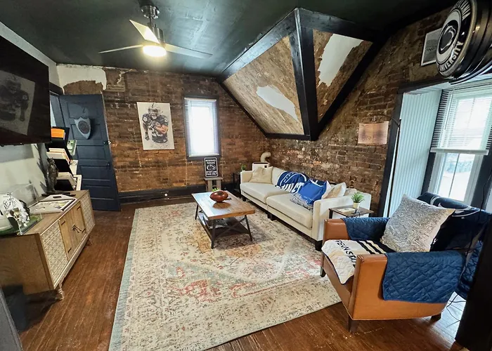 Stylish, Penn State-Themed Historic Getaway 2 Blocks From Waterfront