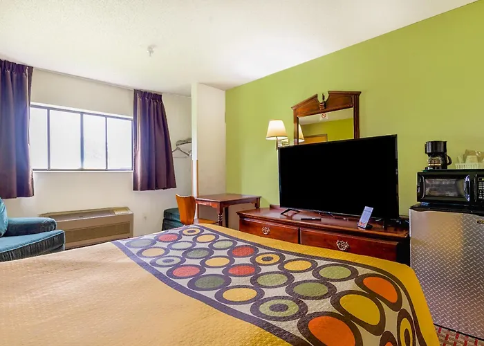 Super Rest Inn