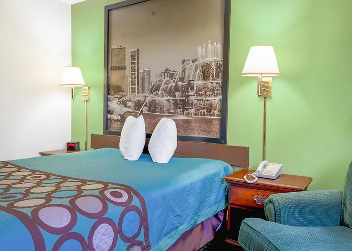 Super Rest Inn