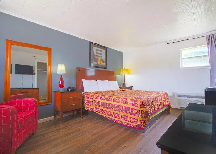Oyo Hotel Mcalester Ok S Main St