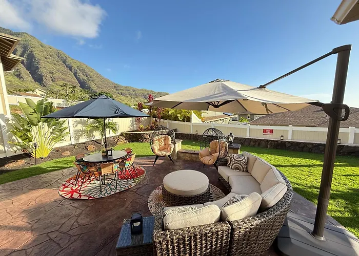 New 4 Bedroom Home With Ocean And Gorgeous Mountain Views In The Gated Community Of Mauna Olu