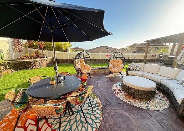 New 4 Bedroom Home With Ocean And Gorgeous Mountain Views In The Gated Community Of Mauna Olu