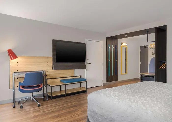 Tru By Hilton Oshkosh
