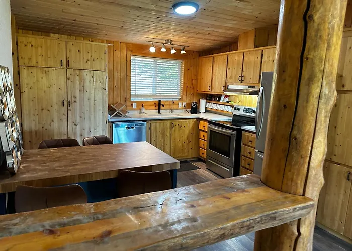 Cozy Cabin On Hiking Trailhead & Elk Preserve