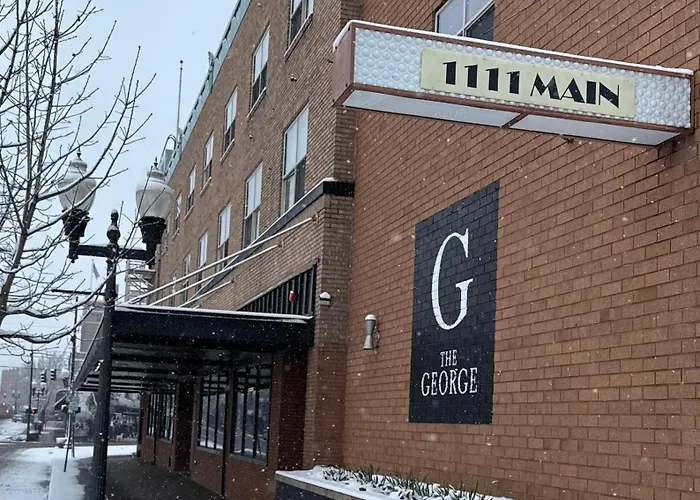 203 - Suites At The George