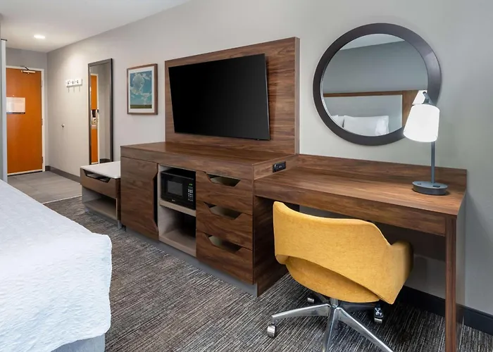 Hampton Inn Mitchell