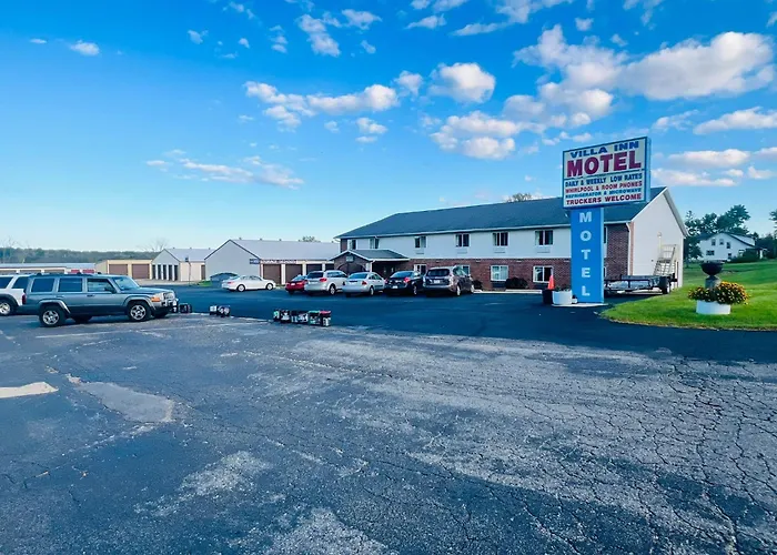 Villa Inn Motel Near Hwy 12 Wi Capital O
