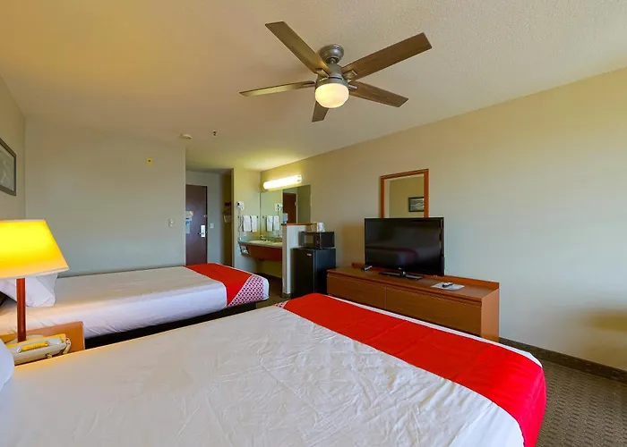 Siletz Bay Beachfront Hotel By Oyo Lincoln City