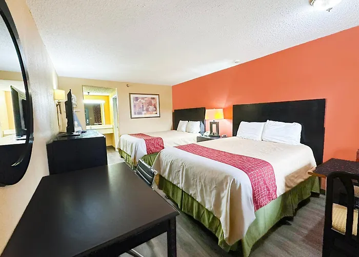 Garden Inn & Suites