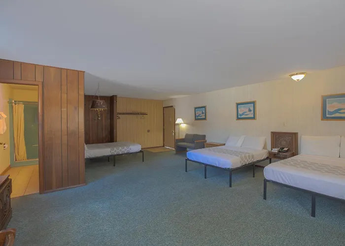 Love Hotels Tomahawk By Oyo At Lake Mohawksin Wi
