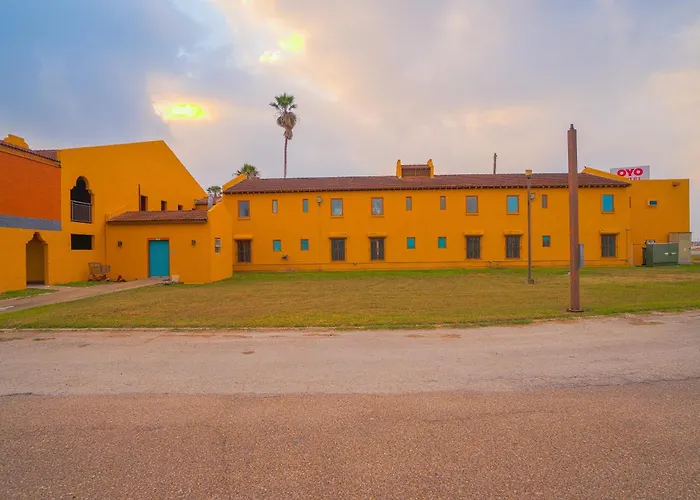 Oyo Hotel Kingsville - Hwy 77