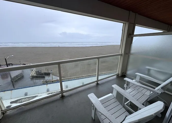 Promenade Inn & Suites Oceanfront