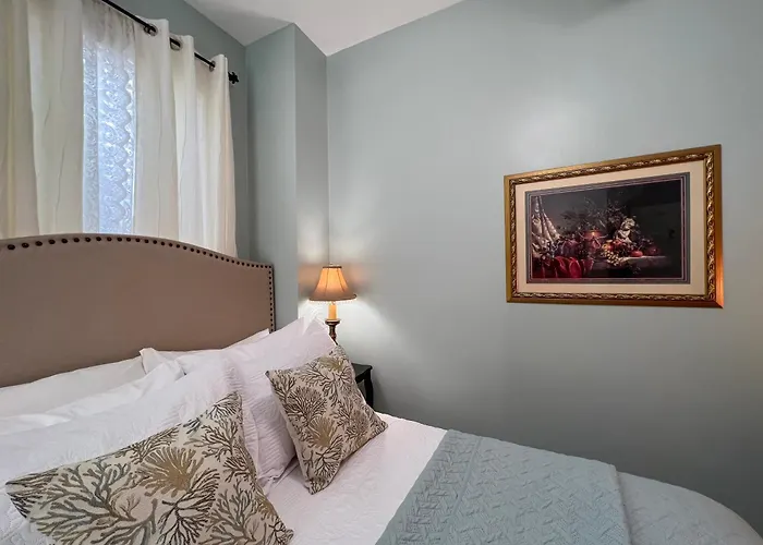 Victorian House Bed And Breakfast