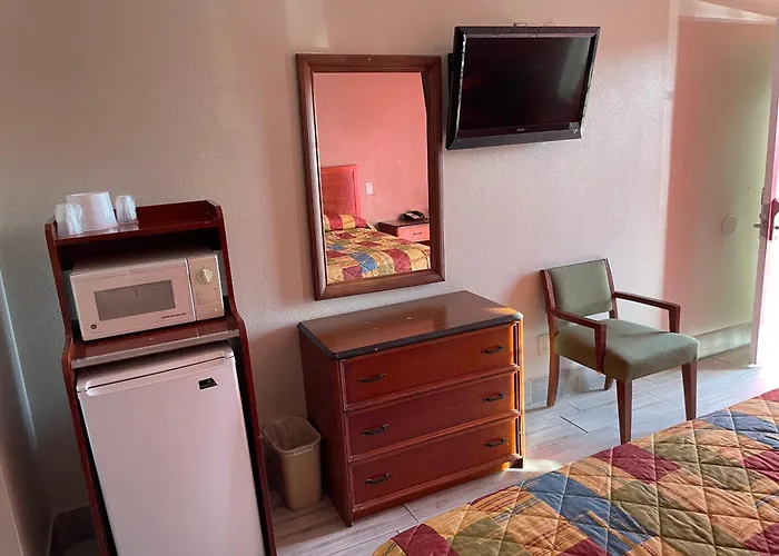 Heritage Inn And Suites